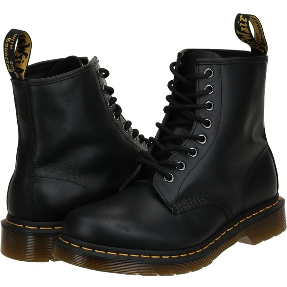 Dr. Martens Shoes - Dr. Martens Women’s Lace Boot Black Patent Lamper